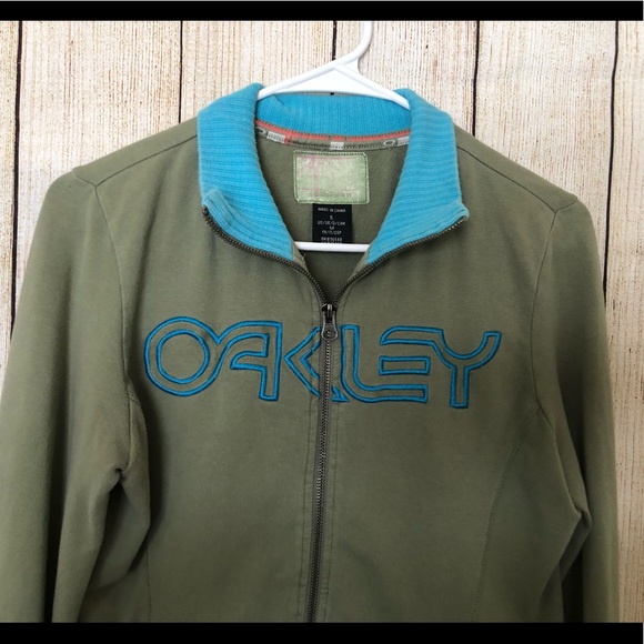 ⚡️Vintage Oakley Hoodie - Picture 3 of 5